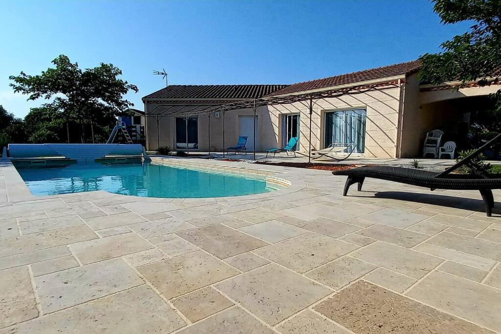 Villa 140 M² Hab. Avec Piscine Кастр Экстерьер фото